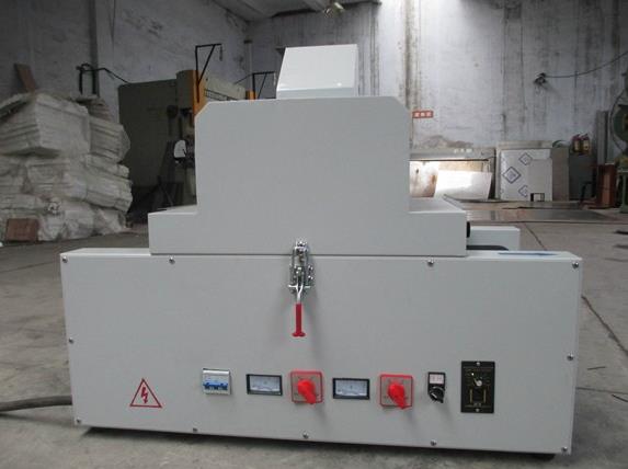 臺(tái)式uv機(jī)循環(huán)設(shè)計(jì)，能源節(jié)省